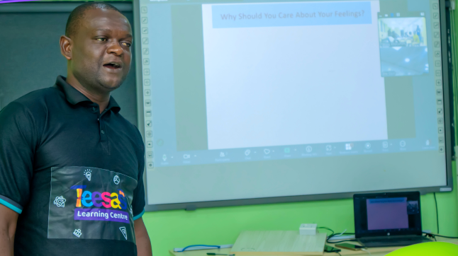 Expert-Led Small Group Sessions